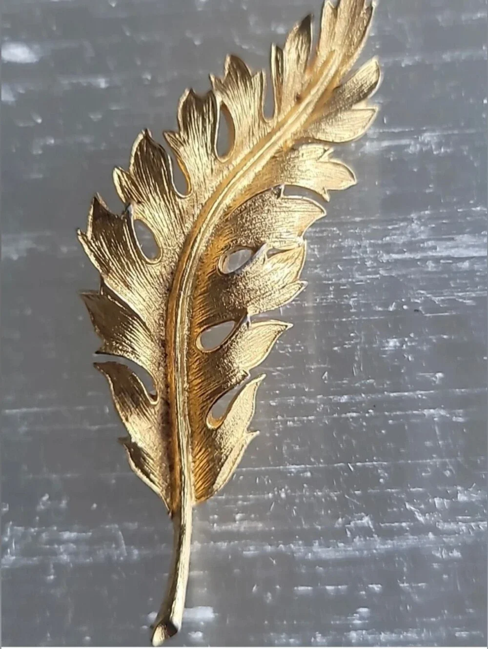 Vintage Signed Coro 1961 Brushed Gold Tone Textured Leaf Brooch